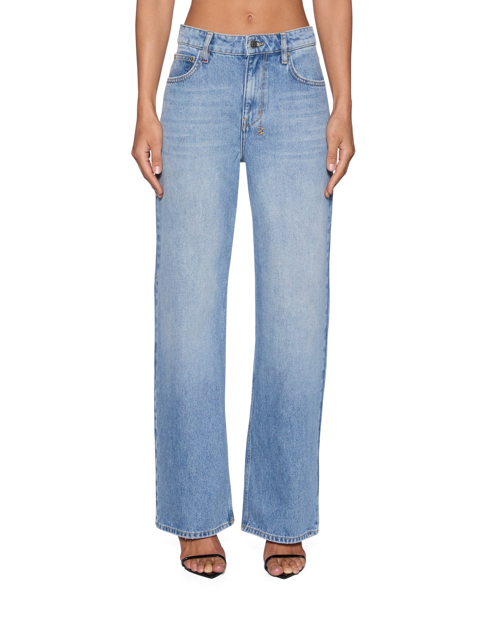 JEANS_EMPIREJEANHORIZON_299_aee9be99-315c-45d3-b35f-dcf390bf556f_2048x.jpg