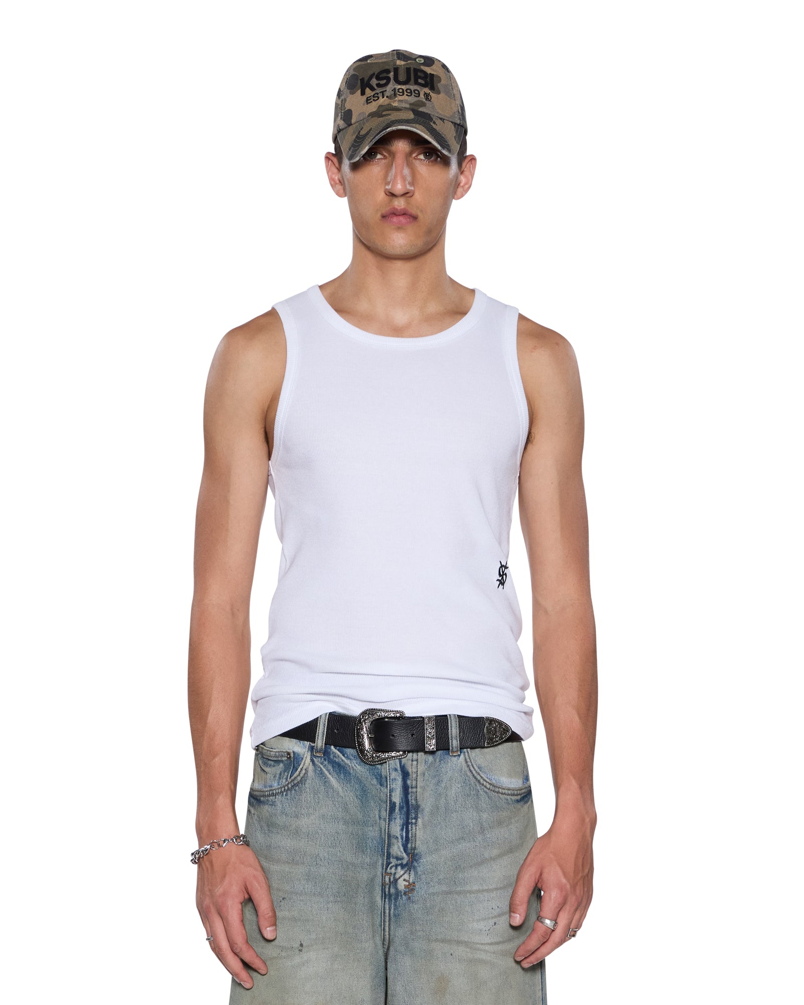 SINGLET_WHITE_8701_2048x.jpg